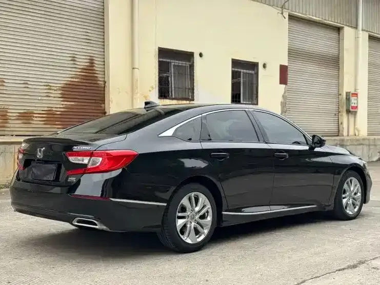 Honda Accord — фото 4