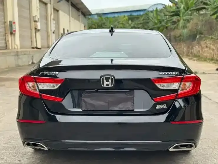 Honda Accord — фото 2