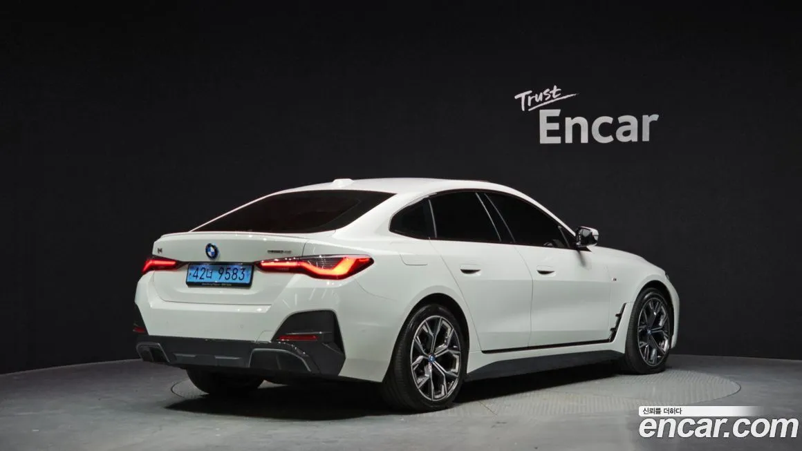 BMW i4 2023 из KR, фото 6