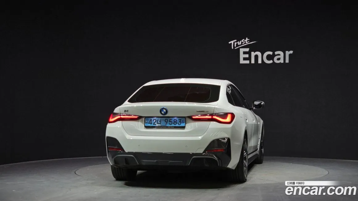 BMW i4 2023 из KR, фото 2
