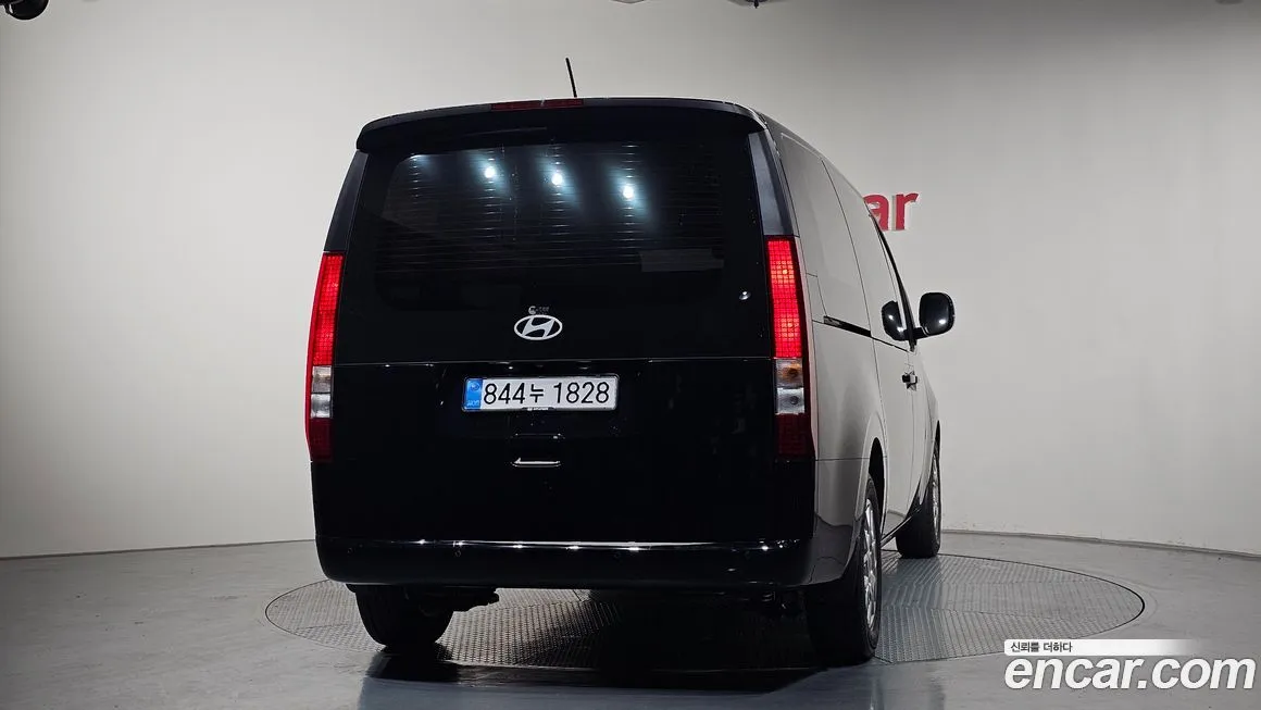 Hyundai Staria 2025 из KR, фото 5