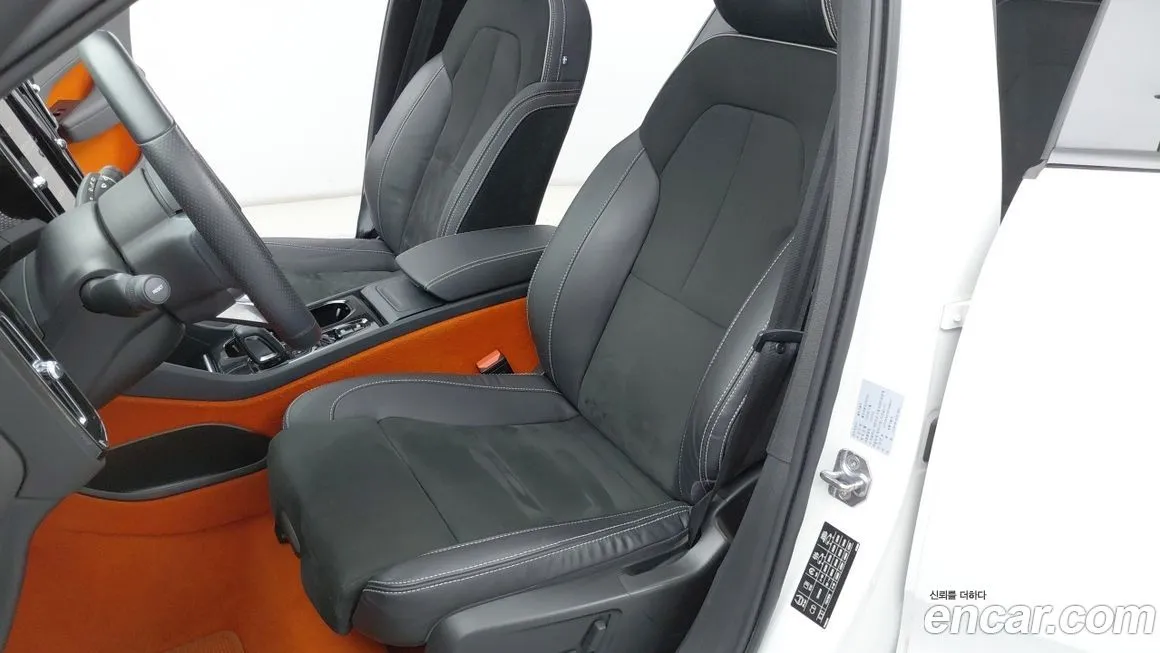 Volvo XC40 2021 из KR, фото 8