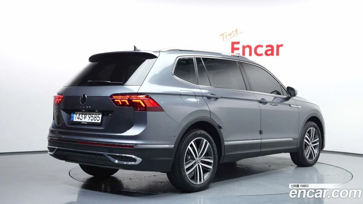 Volkswagen Tiguan — фото 3