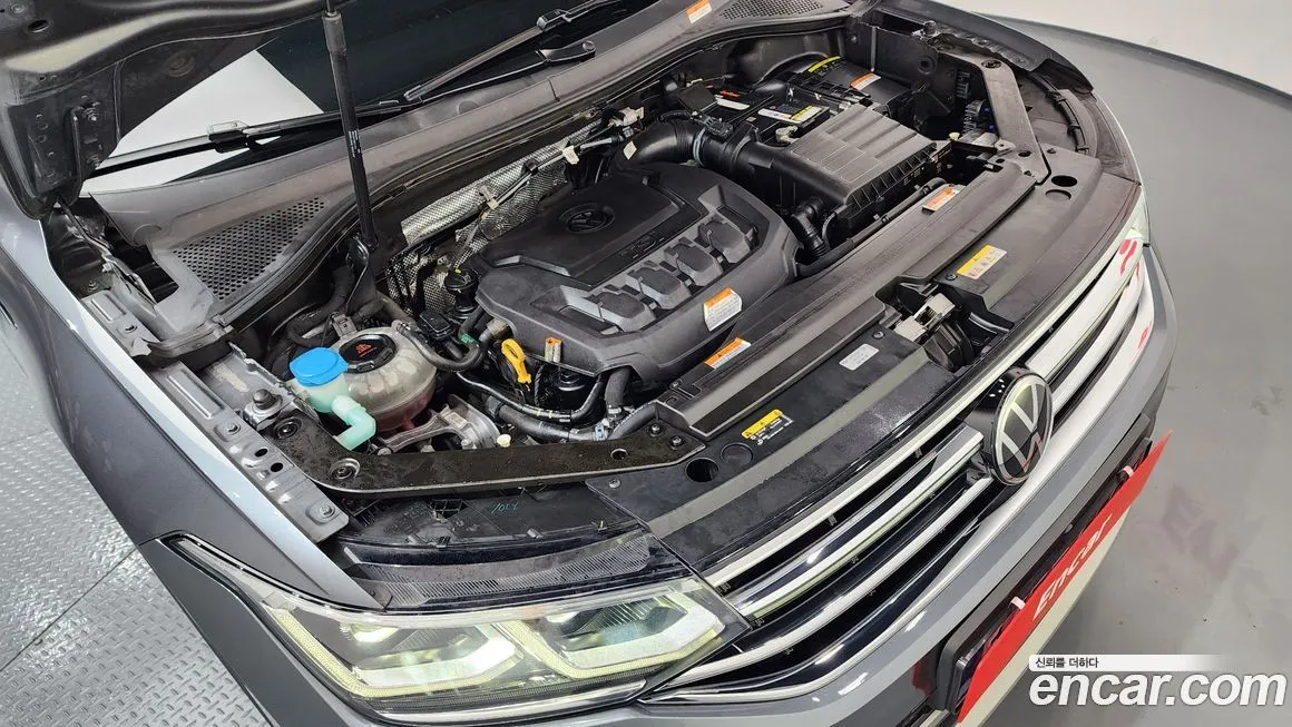 Volkswagen Tiguan — фото 10