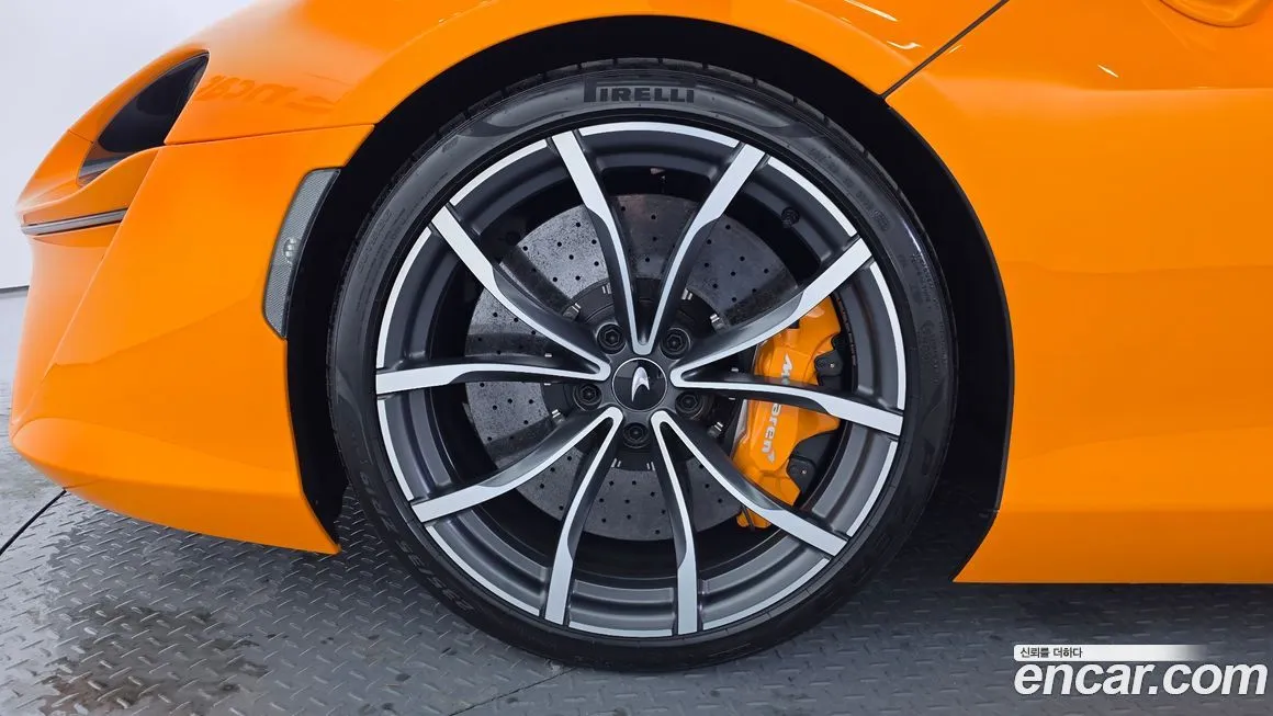 Mclaren Artura 2023 из KR, фото 10