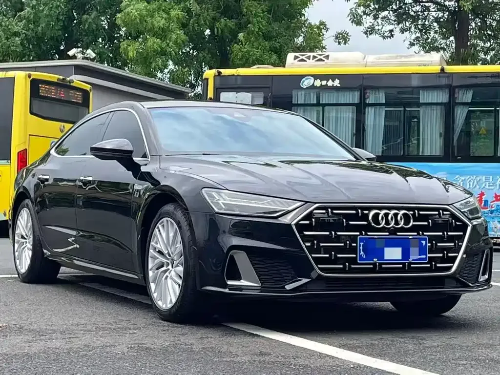 Audi A7L 2024 из CN, фото 7