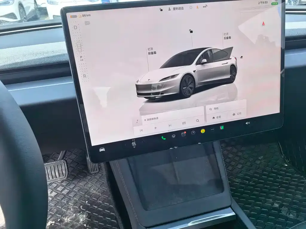 Tesla Model 3 — фото 3