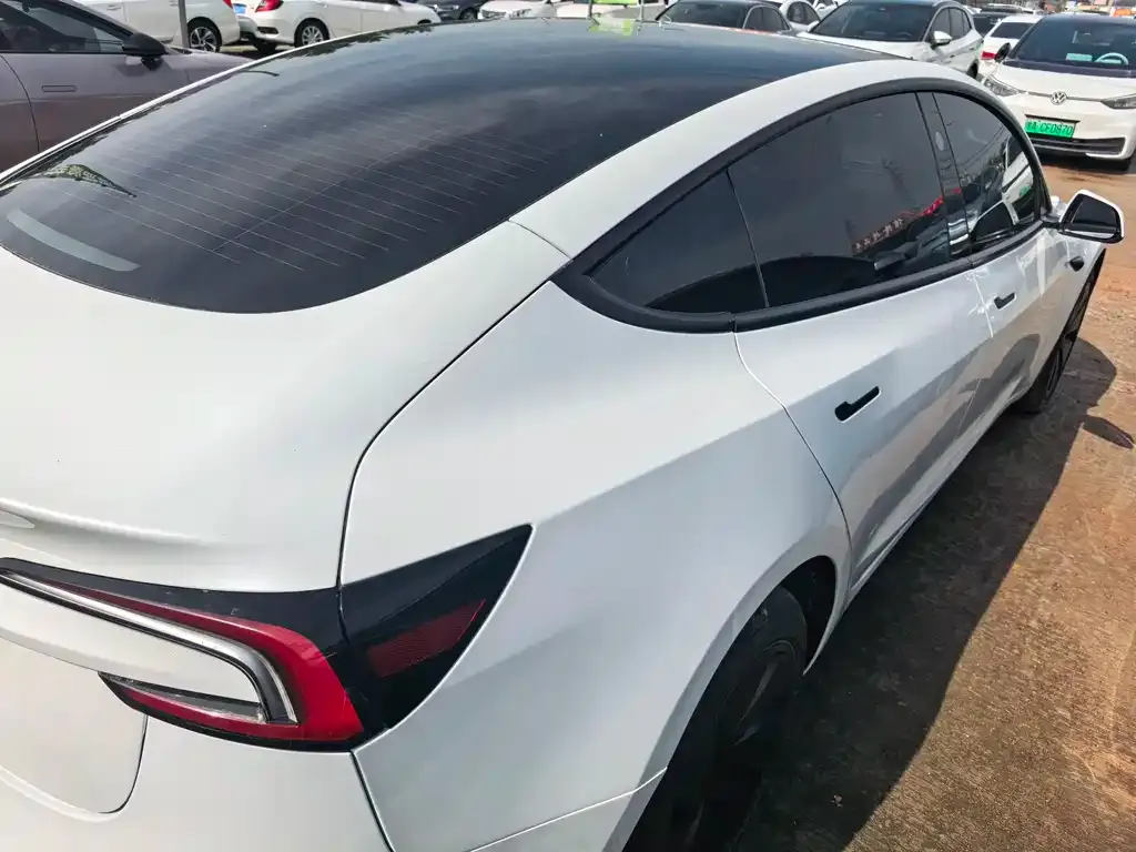 Tesla Model 3 — фото 2