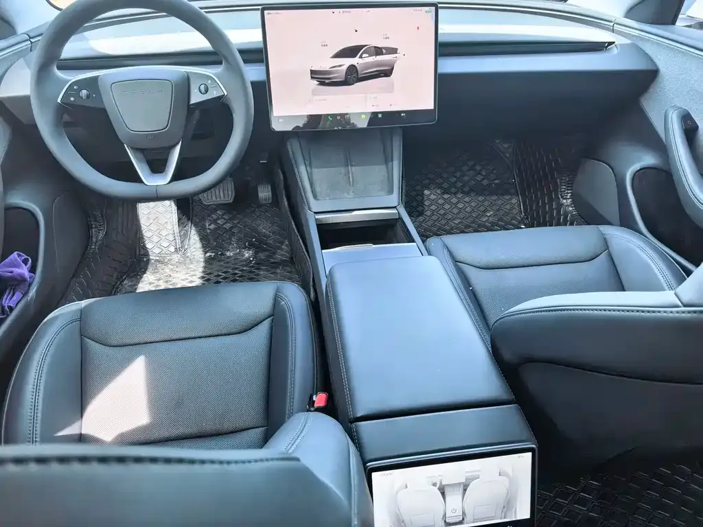 Tesla Model 3 — фото 4