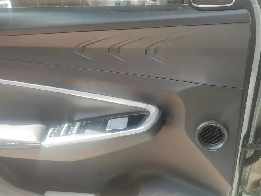 Geely Boyue 2024 из CN, фото 9