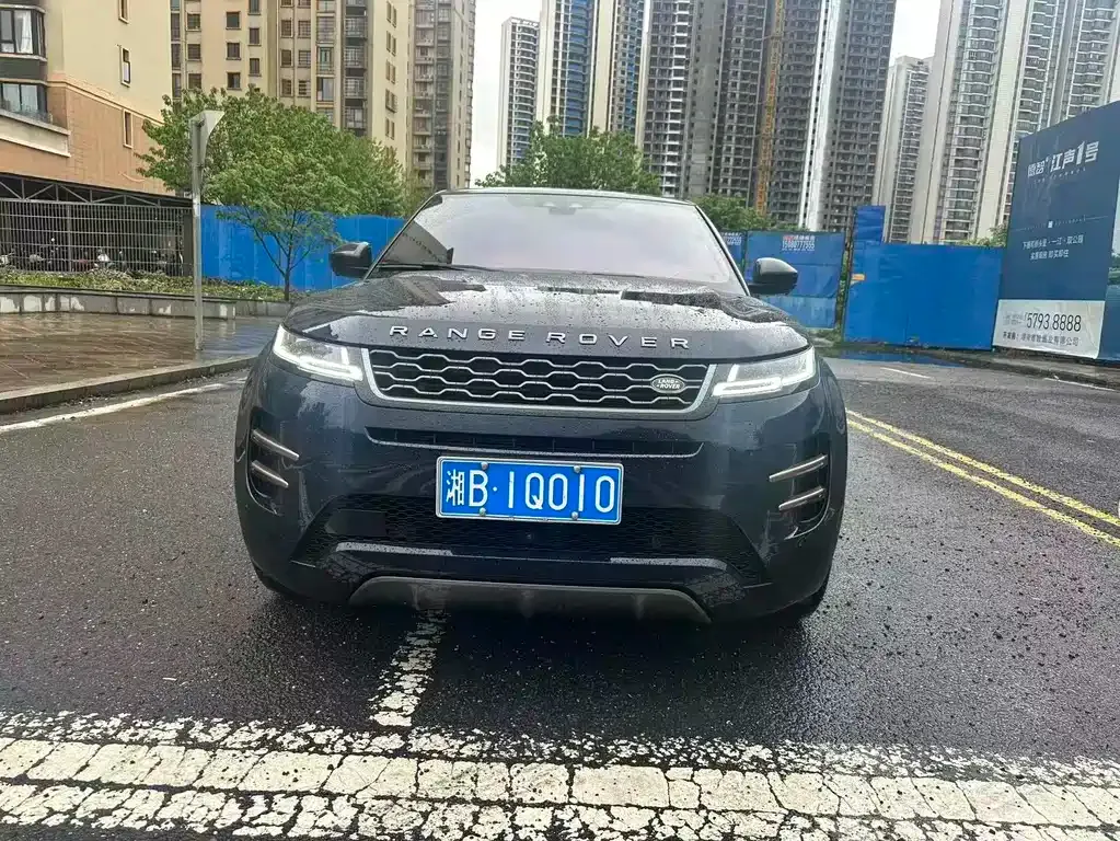 Land Rover Evoque — фото 1