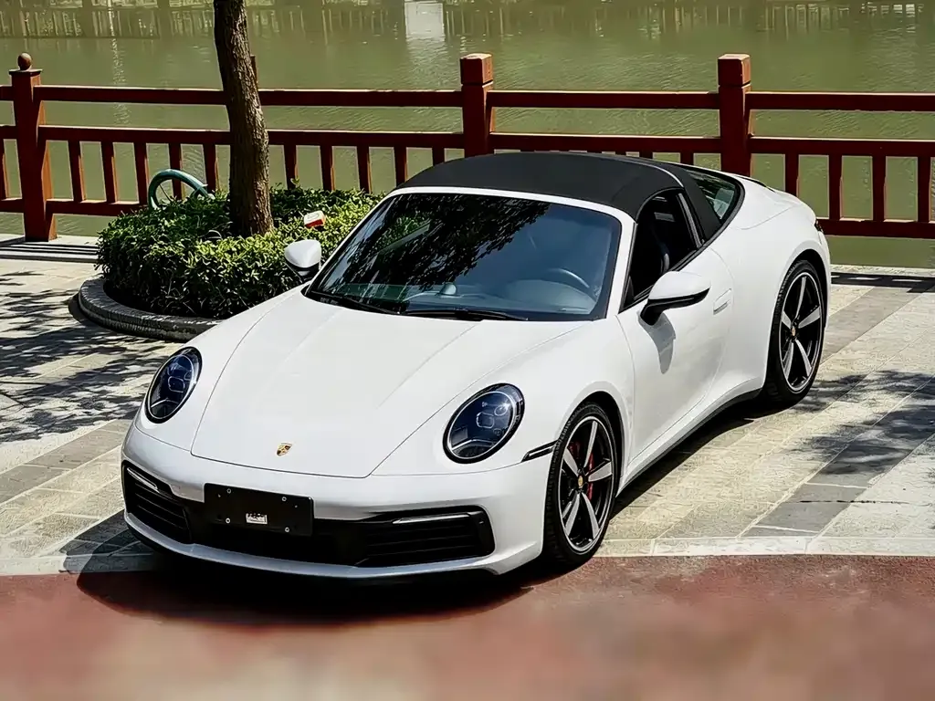 Porsche 911 2023 из CN, фото 1
