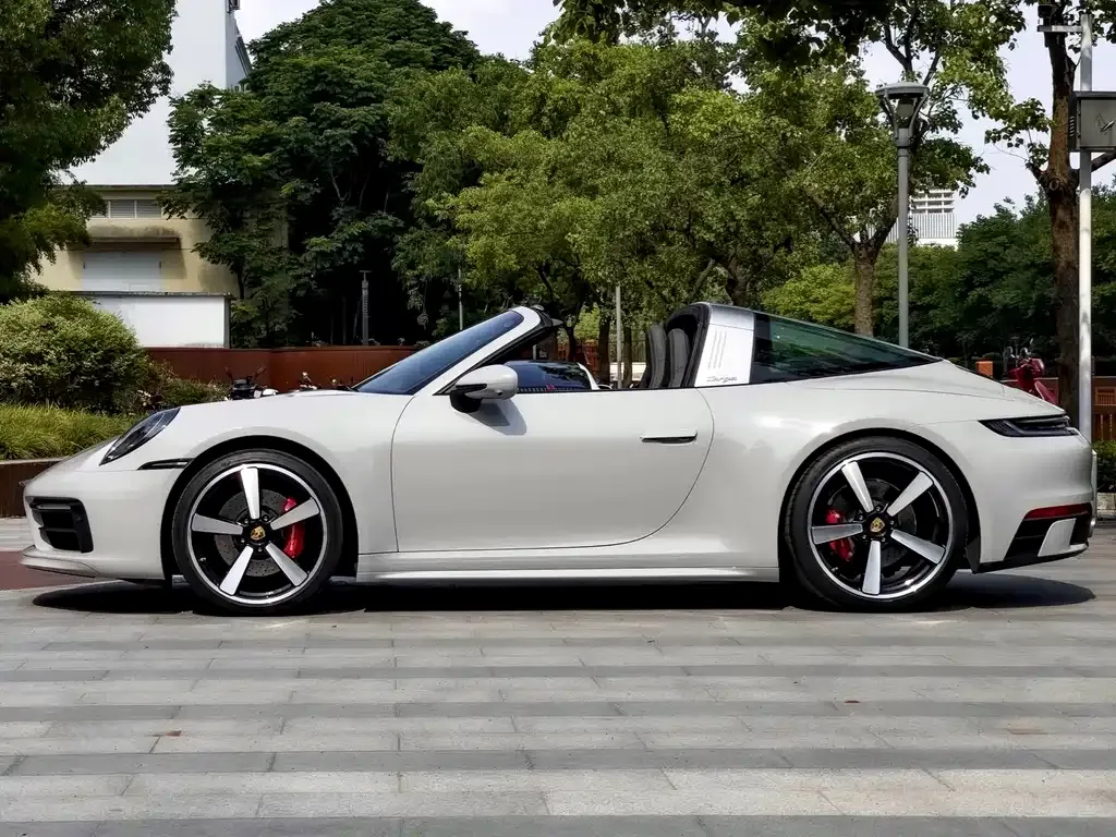 Porsche 911 2023 из CN, фото 6