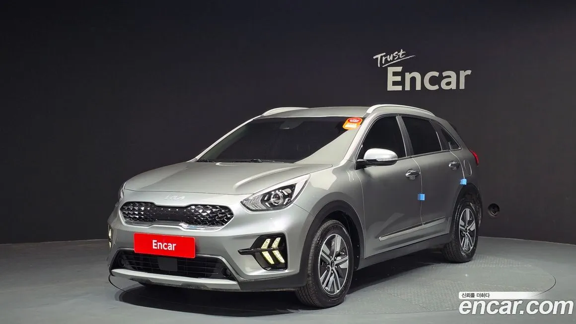 Kia Niro — фото 1