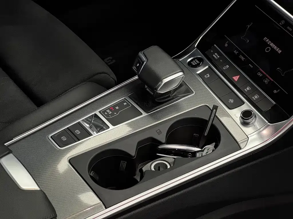 Audi A6 (Import) 2024 из CN, фото 6
