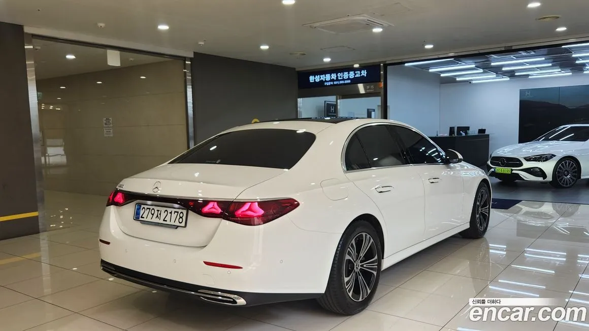 Mercedes-Benz E-Class 2025 из KR, фото 2