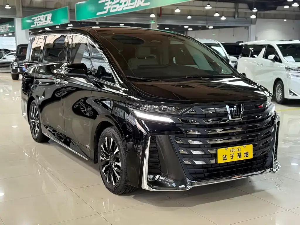 Toyota Vellfire — фото 4