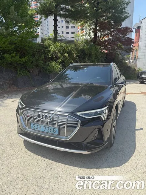 Audi e-tron