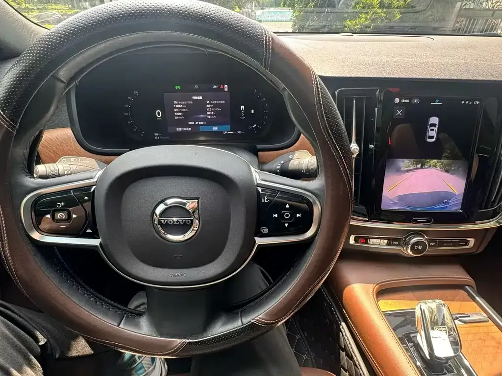 Volvo S90 — фото 2