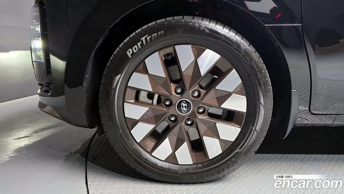 Hyundai Staria 2023 из KR, фото 9
