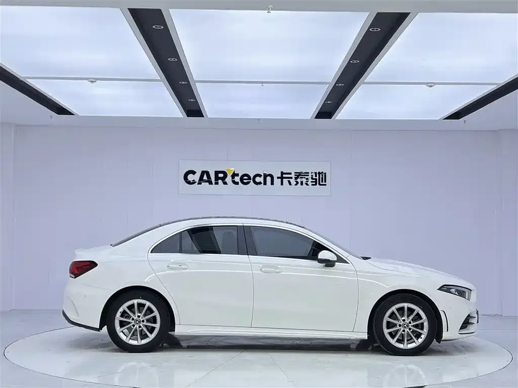 Mercedes-Benz A-Class 2022 из CN, фото 10