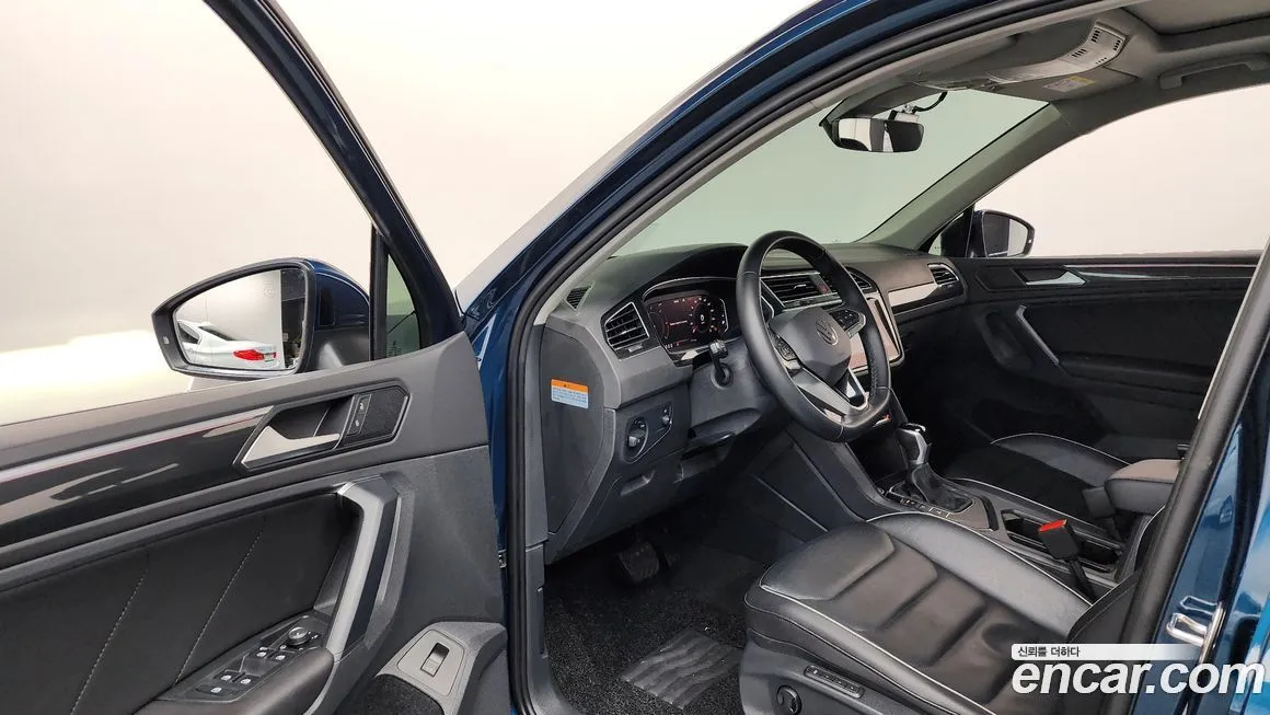 Volkswagen Tiguan — фото 5