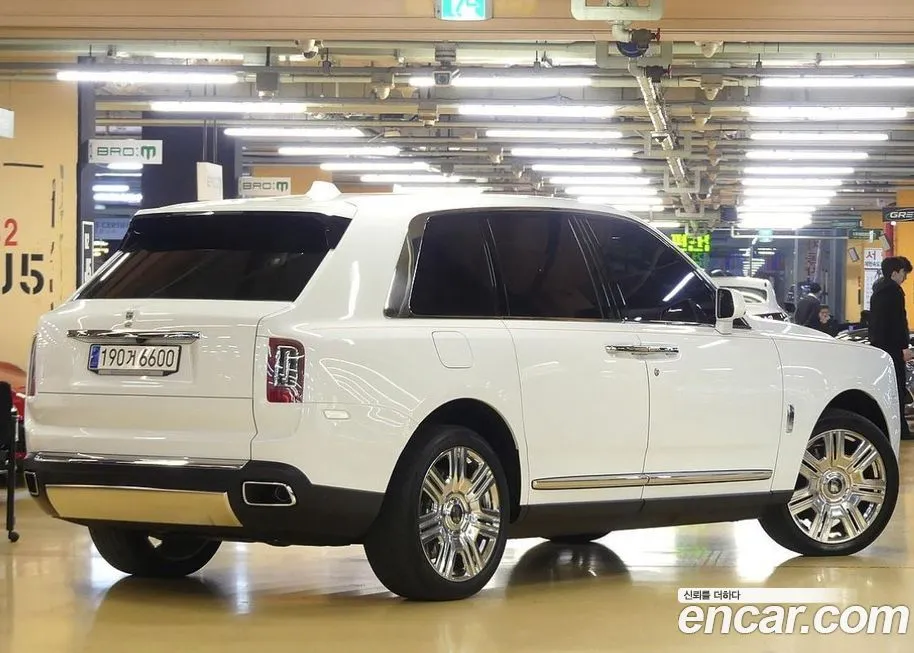 Rolls-Royce Cullinan 2023 из KR, фото 9