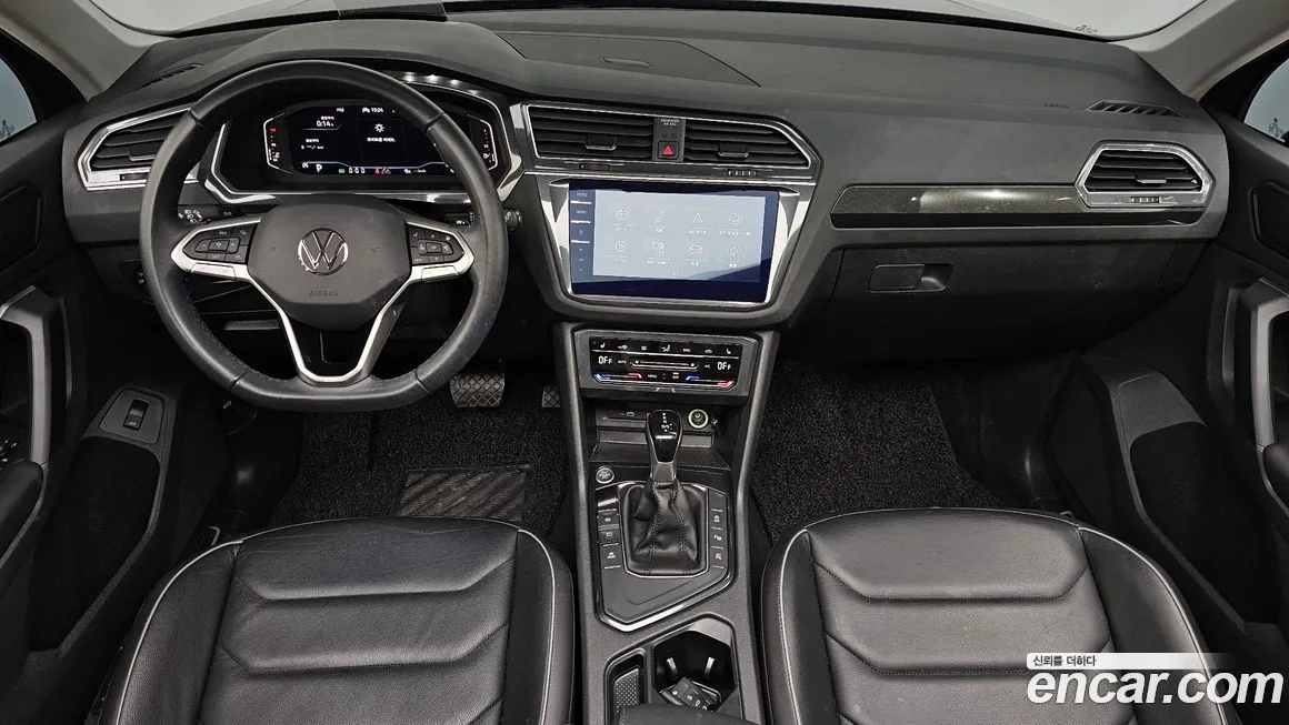 Volkswagen Tiguan — фото 9