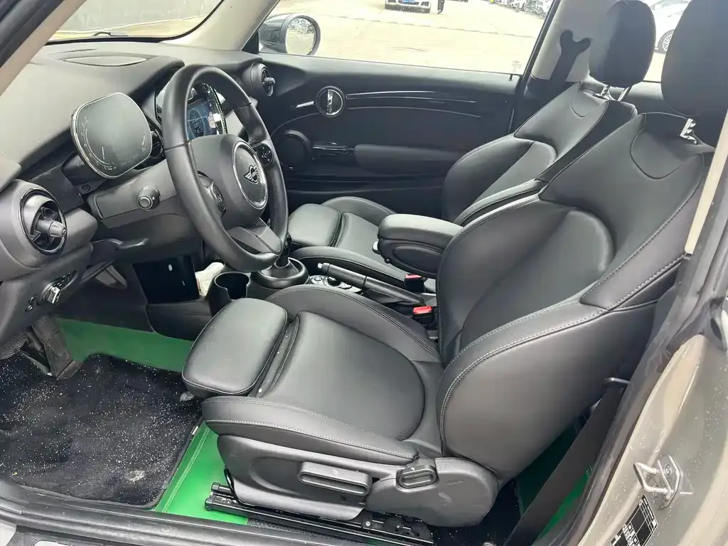 MINI Cooper (3-door) 2023 из CN, фото 10