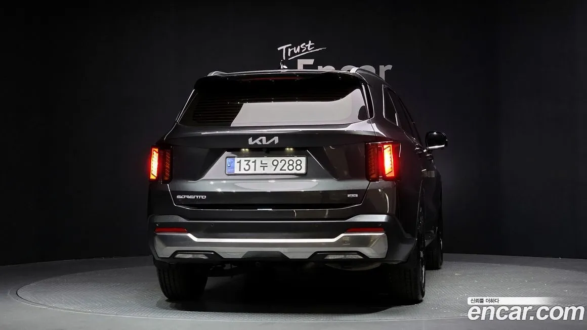 Kia Sorento — фото 7