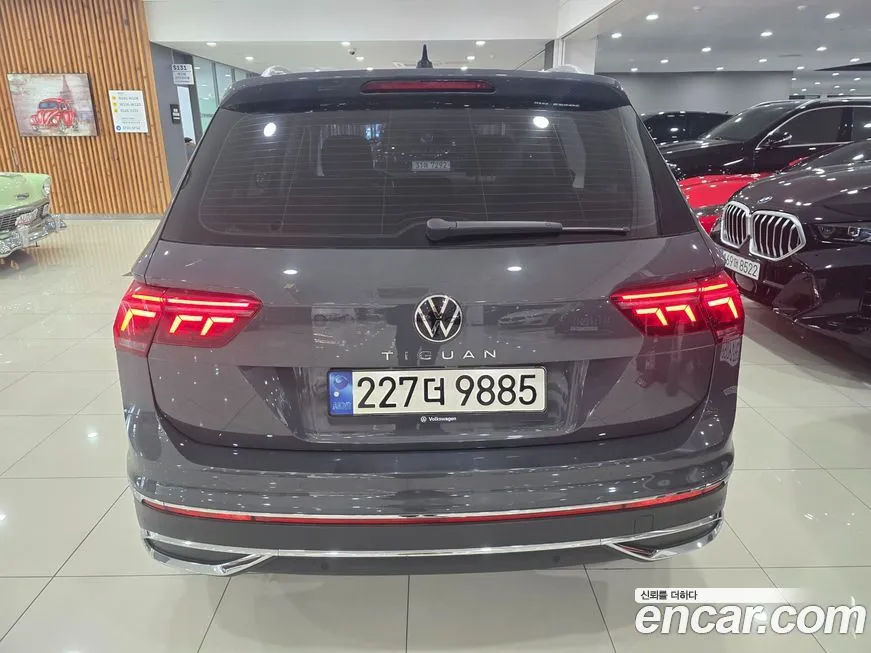 Volkswagen Tiguan — фото 7