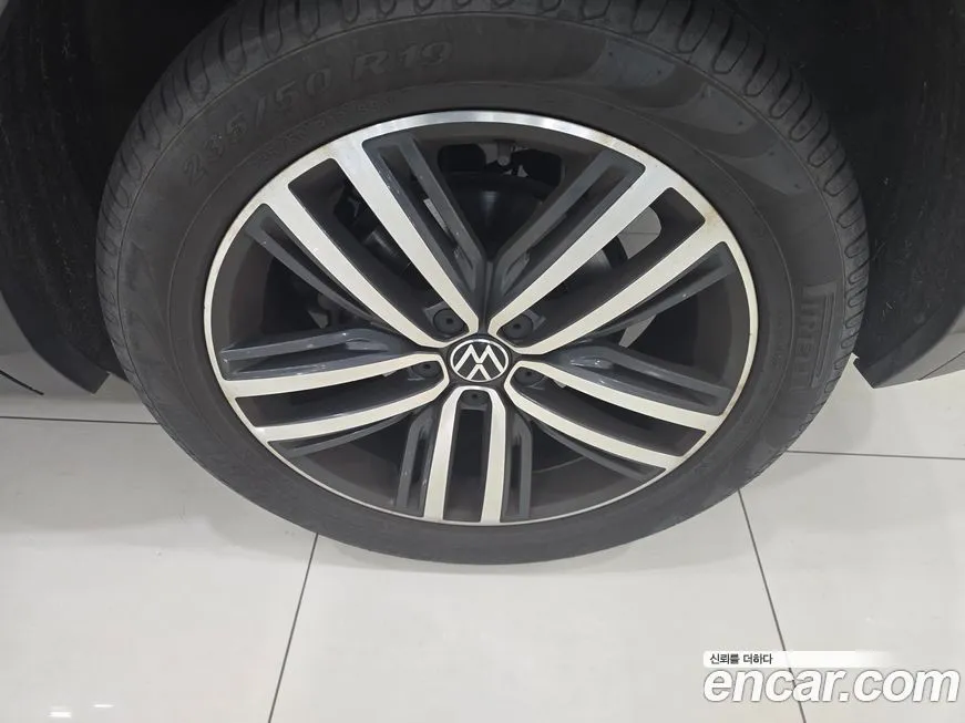 Volkswagen Tiguan — фото 2