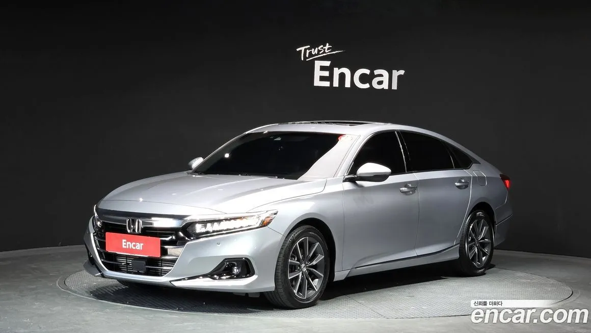 Honda Accord — фото 1