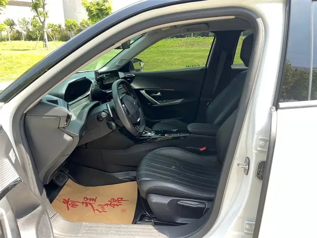 Peugeot 2008 2022 из CN, фото 2