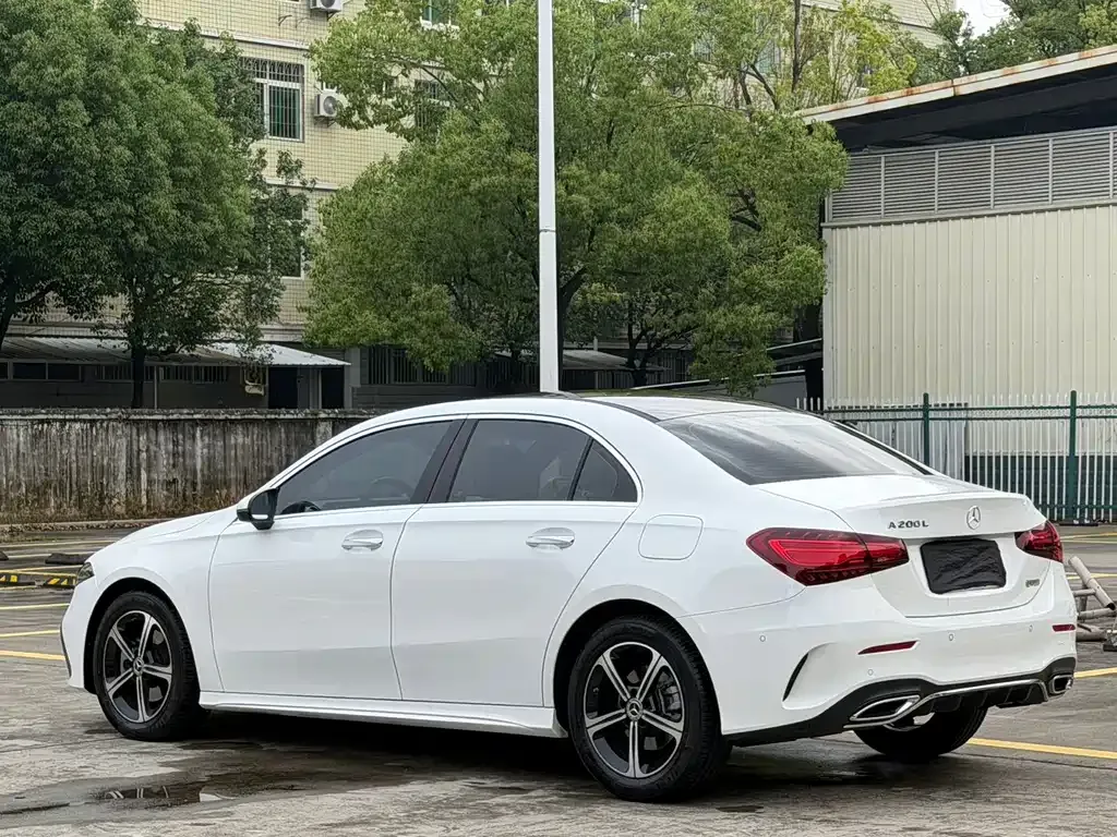 Mercedes-Benz A-Class — фото 6