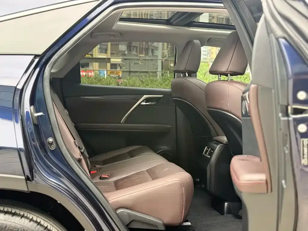 Lexus RX — фото 9
