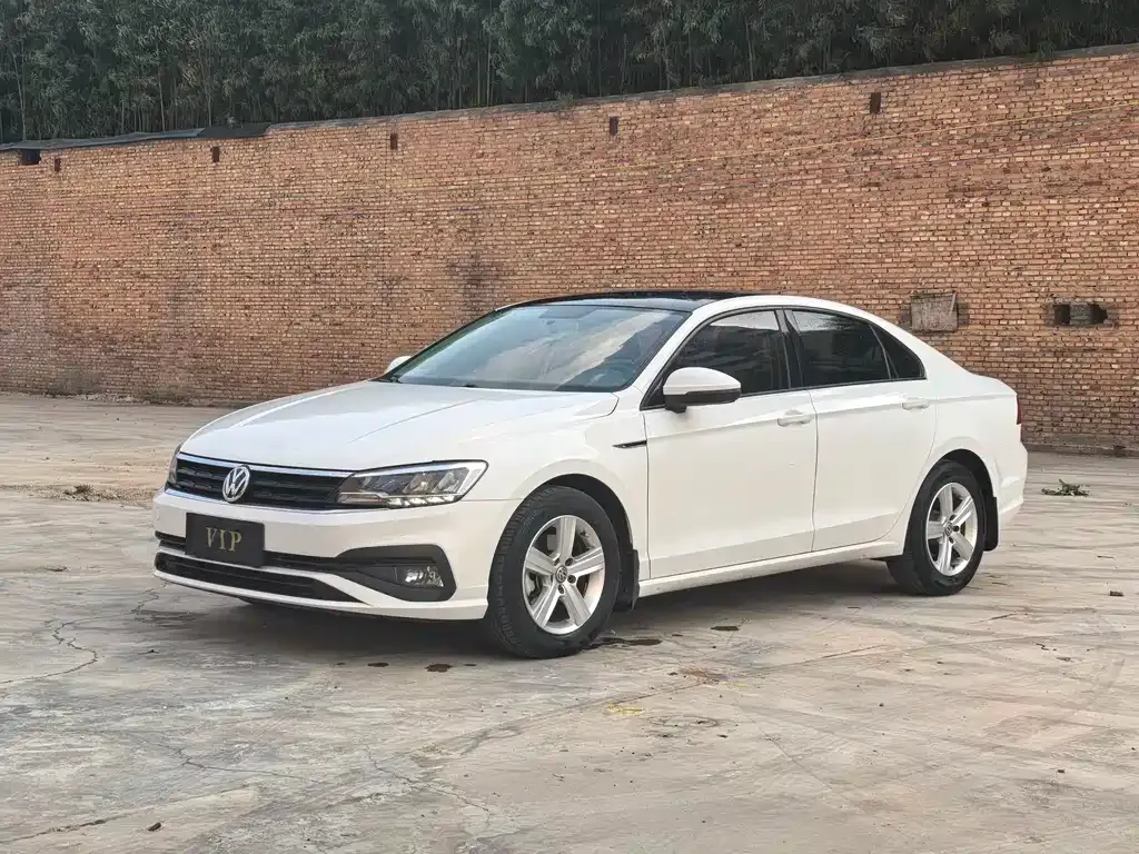 Volkswagen Lamando