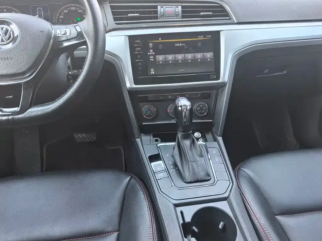 Volkswagen Lamando 2021 из CN, фото 6