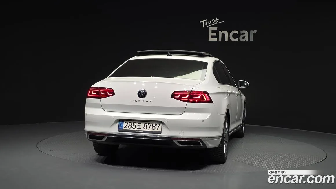 Volkswagen Passat 2022 из KR, фото 10