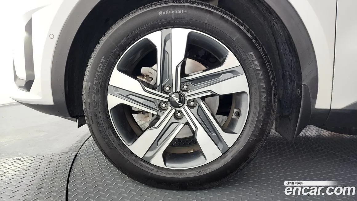 Kia Sorento — фото 8