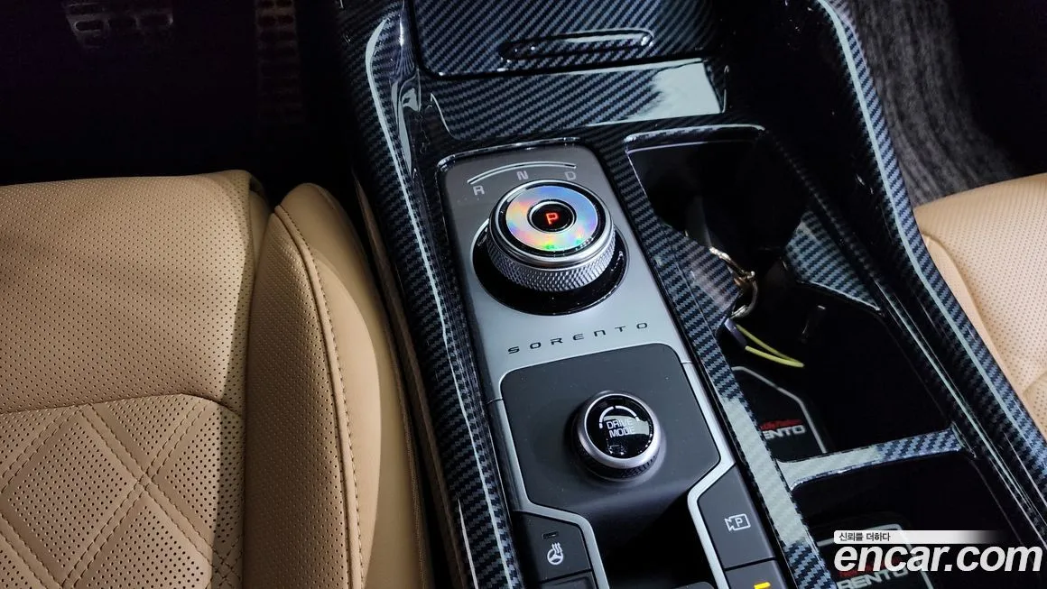 Kia Sorento — фото 5
