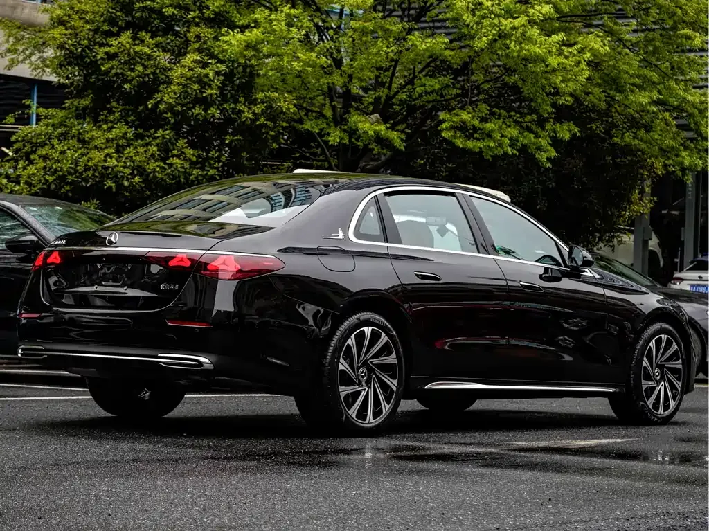Mercedes-Benz E-Class 2024 из CN, фото 7