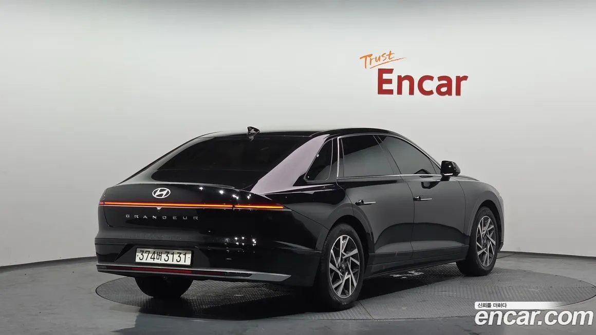 Hyundai Grandeur 2023 из KR, фото 3