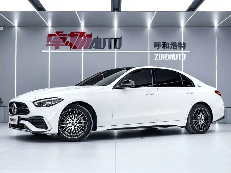 Mercedes-Benz C-Class — фото 1