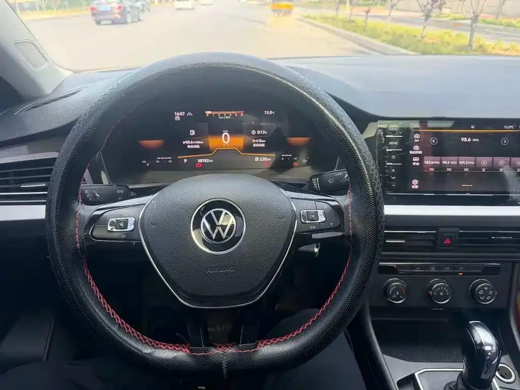 Volkswagen Lavida 2021 из CN, фото 2