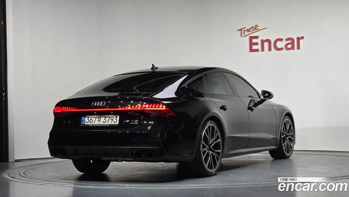 Audi A7 — фото 2