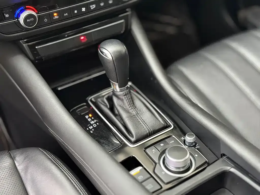Mazda Atenza 2023 из CN, фото 10