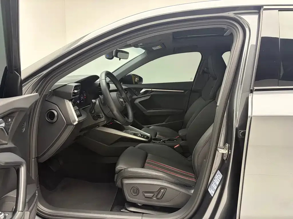 Audi A3 2022 из CN, фото 7