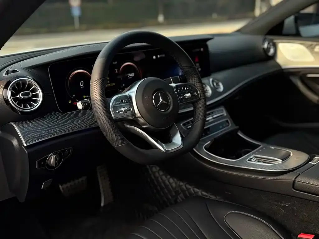 Mercedes-Benz CLS — фото 9