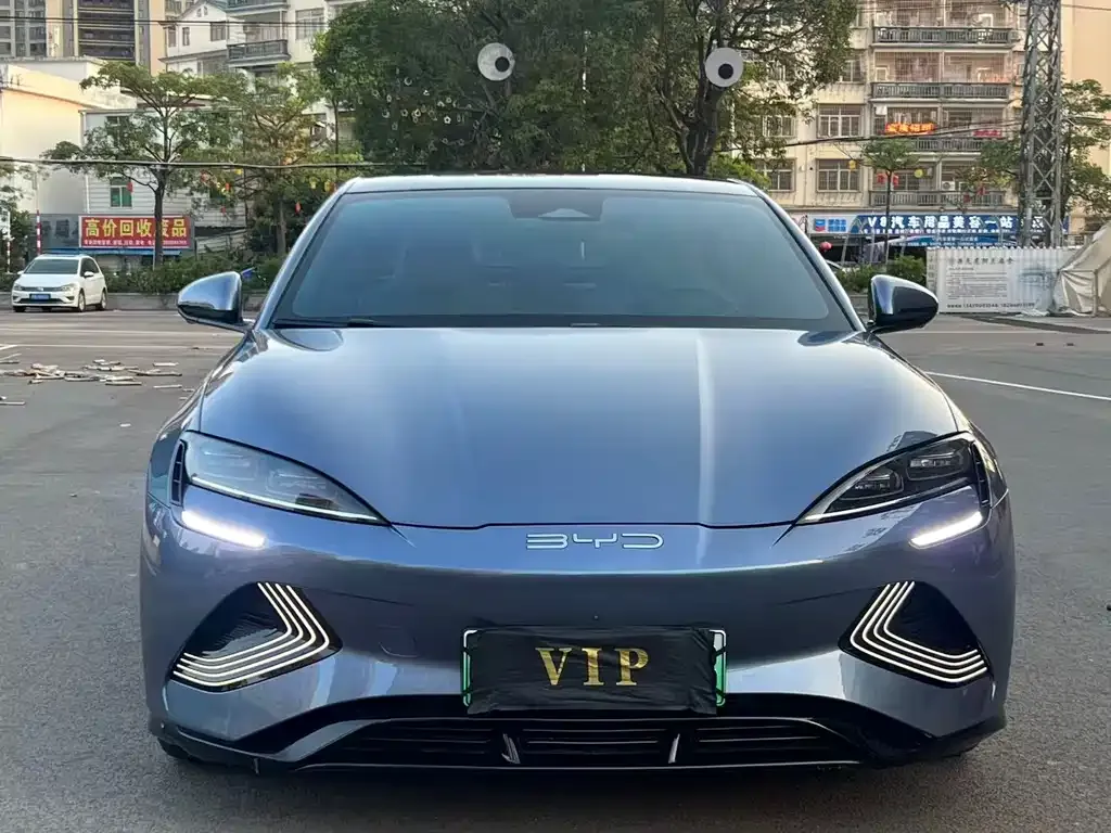 BYD Seal — фото 4